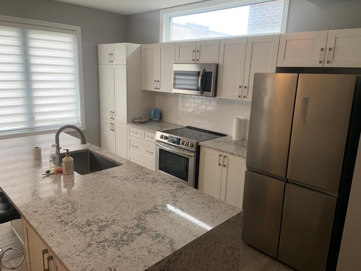 Wateridge Luxury Condos Оттава Экстерьер фото