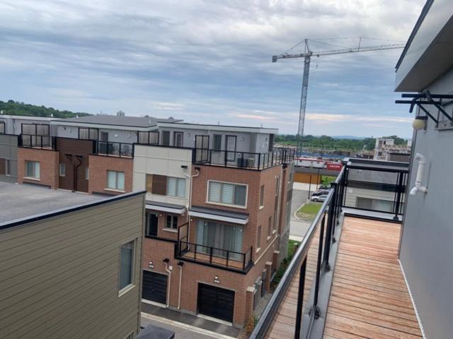 Wateridge Luxury Condos Оттава Экстерьер фото